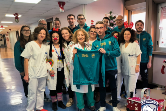 La Miwa Energia Cestistica Benevento in visita al reparto di Pediatria del “San Pio”