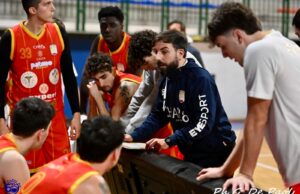 Basket Academy Catanzaro corsara a Milazzo, supera in volata gli Svincolati 79-84 e li appaia in classifica