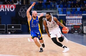 A2 Maschile: Pesaro e Fortitudo al comando. Sale Scafati, Roseto supera Rimini e spera ancora