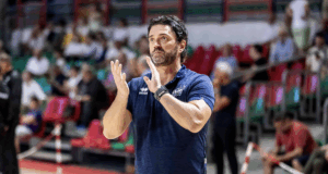 Il Consorzio Leonardo Servizi e Lavori Dany Basket Quarrata e coach Alberto Tonfoni ai saluti