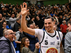 Apu Udine e Mirza Alibegovic ai saluti