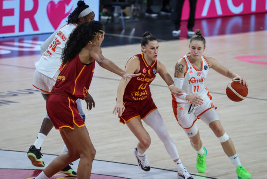 Euroleague Women, debutto da sogno per il Beretta Schio in casa del Galatasaray. Vittoria per 66-84